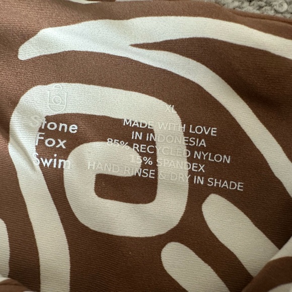 Stone Fox Swim Lele Top Bandeau Bikini Size XL Rawhide Swirl - Picture 5 of 6